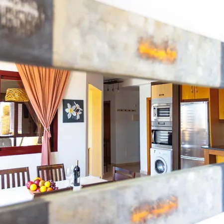 Nyaraló Granillo Escape *